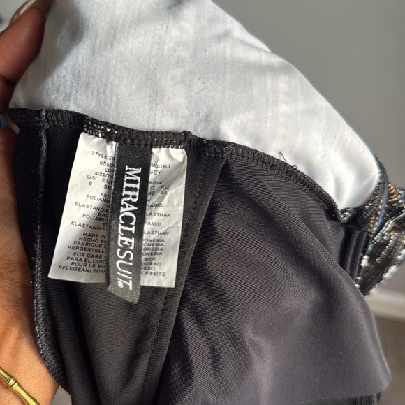 MIRACLESUIT Striped Metallic Plunge One-Piece Swimsuit 8 - Picture 9 of 10